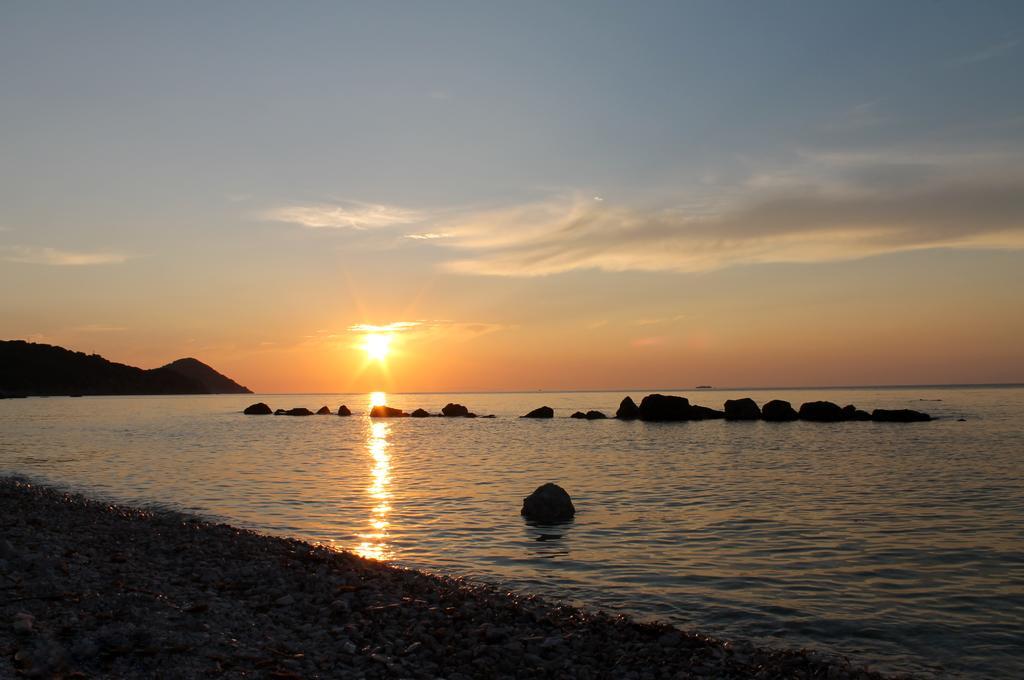 Appartamento Ponticello By Helloelba Portoferraio Luaran gambar